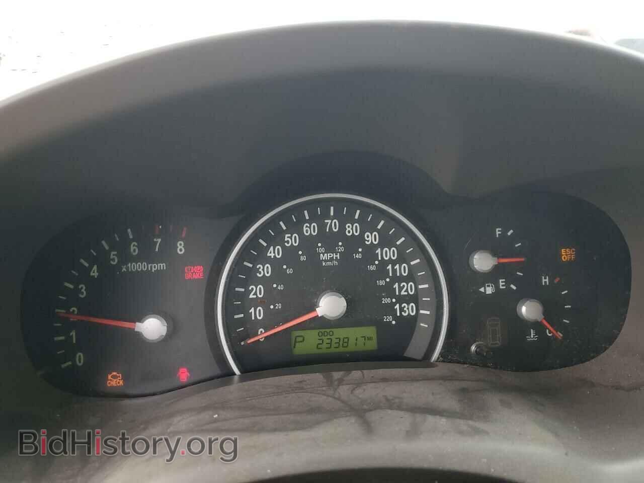 2006 KIA All Models - VIN: KNDMB233466084424 - Photo 9