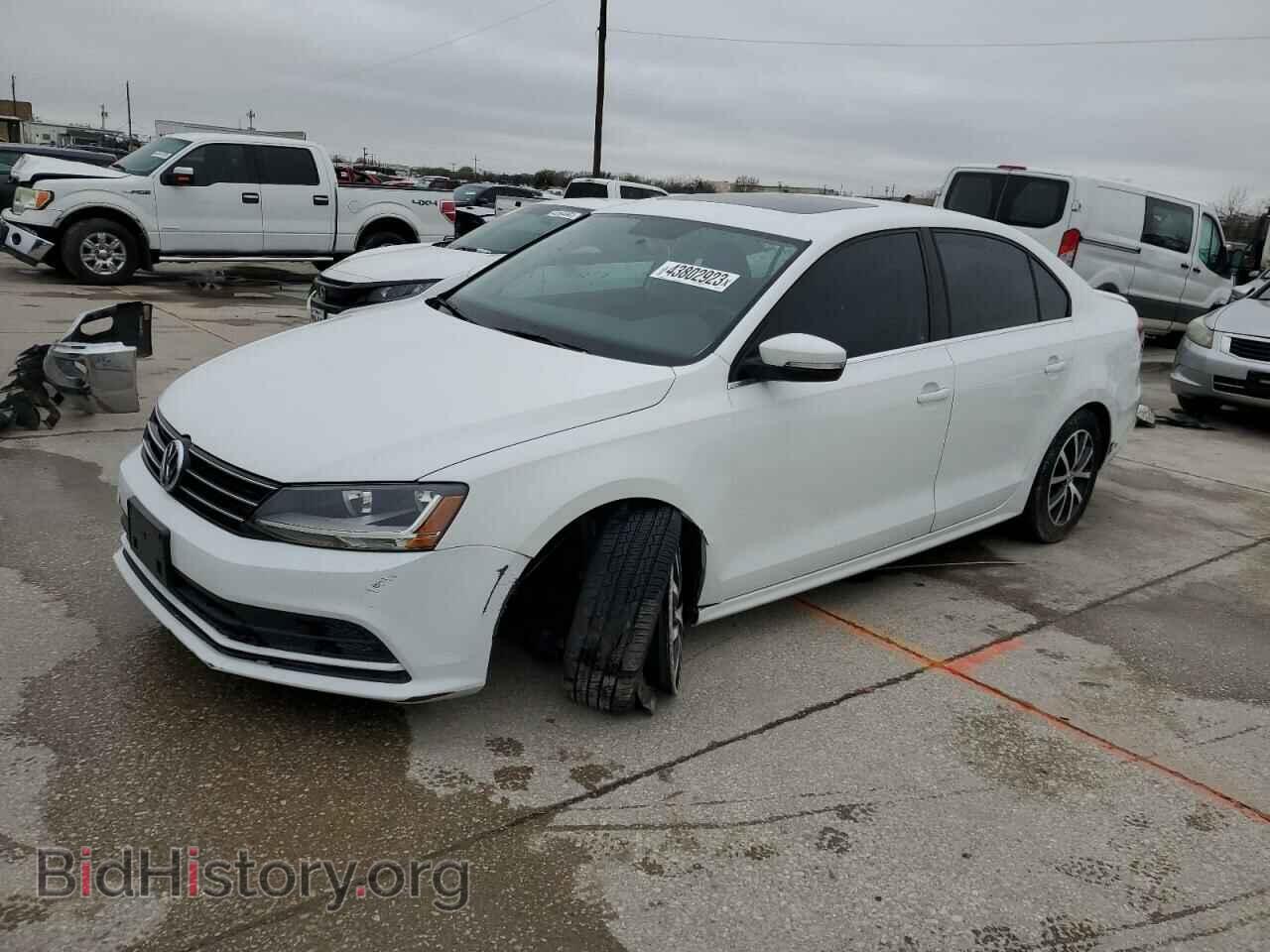 Фотография 3VWB67AJ2HM303455 - VOLKSWAGEN JETTA 2017