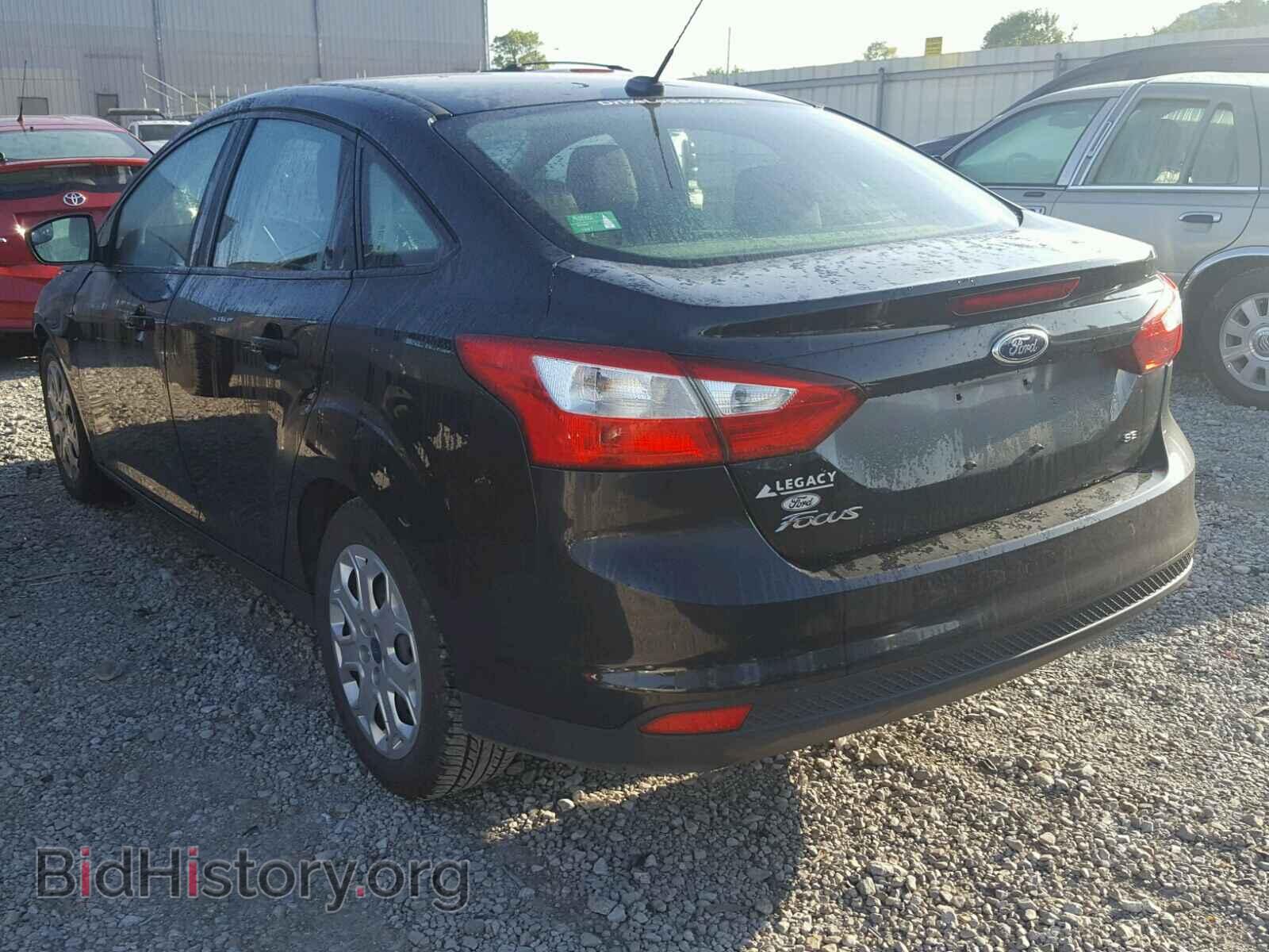 2012 Ford FOCUS (VIN 1FAHP3F23CL128573) — фото 3 из 10