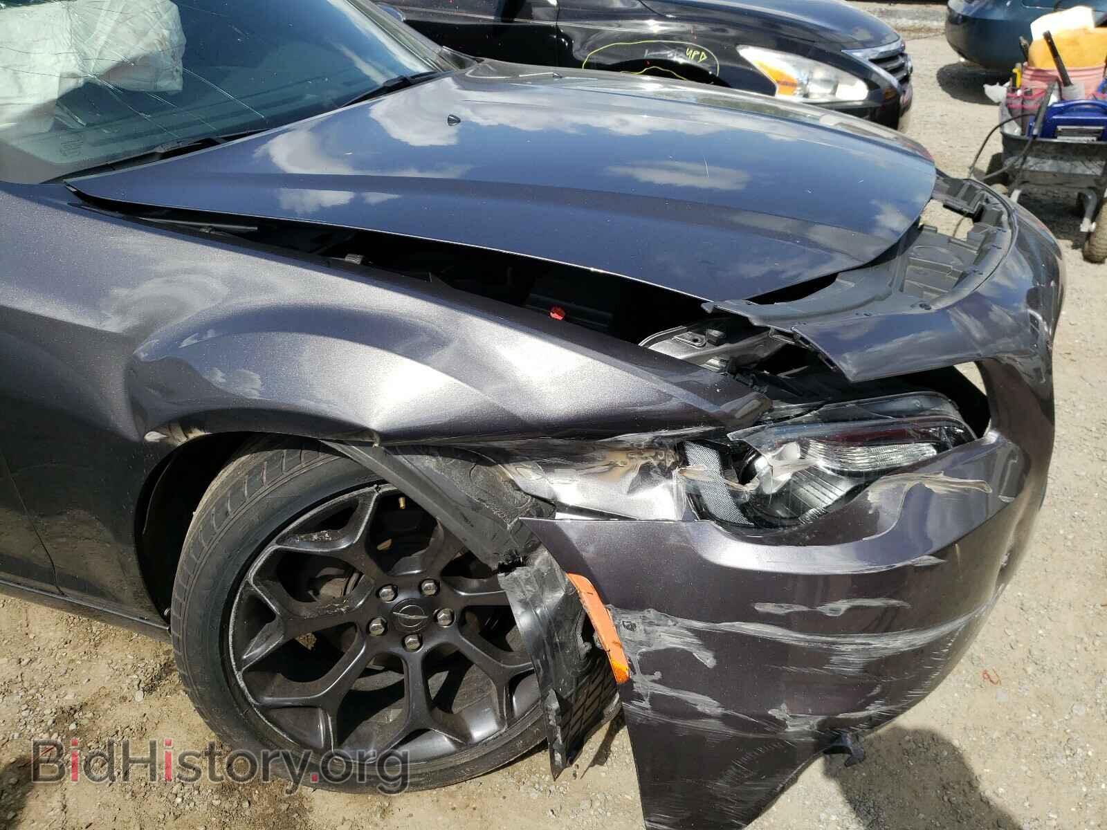 2019 CHRYSLER 300 - VIN: 2C3CCABG5KH515406 - Фото 9