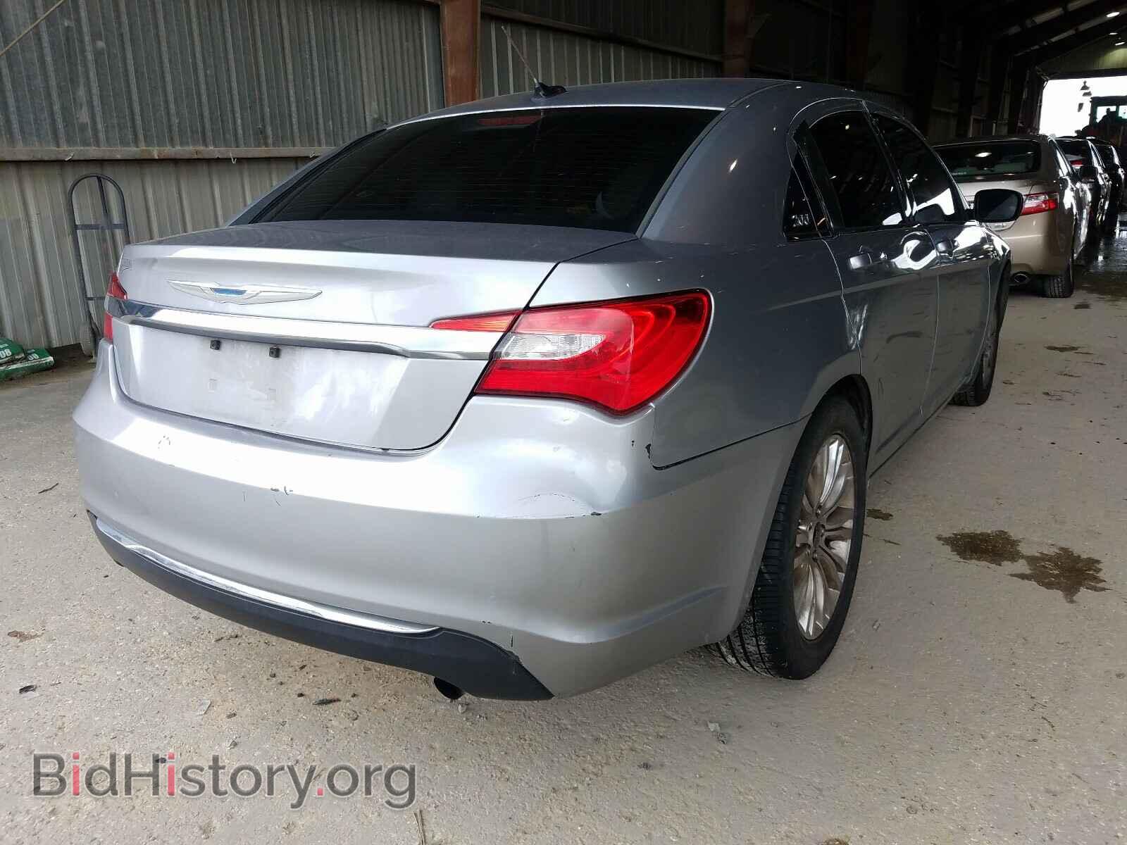 2013 CHRYSLER 200 - VIN: 1C3CCBAB0DN670855 - Photo 4