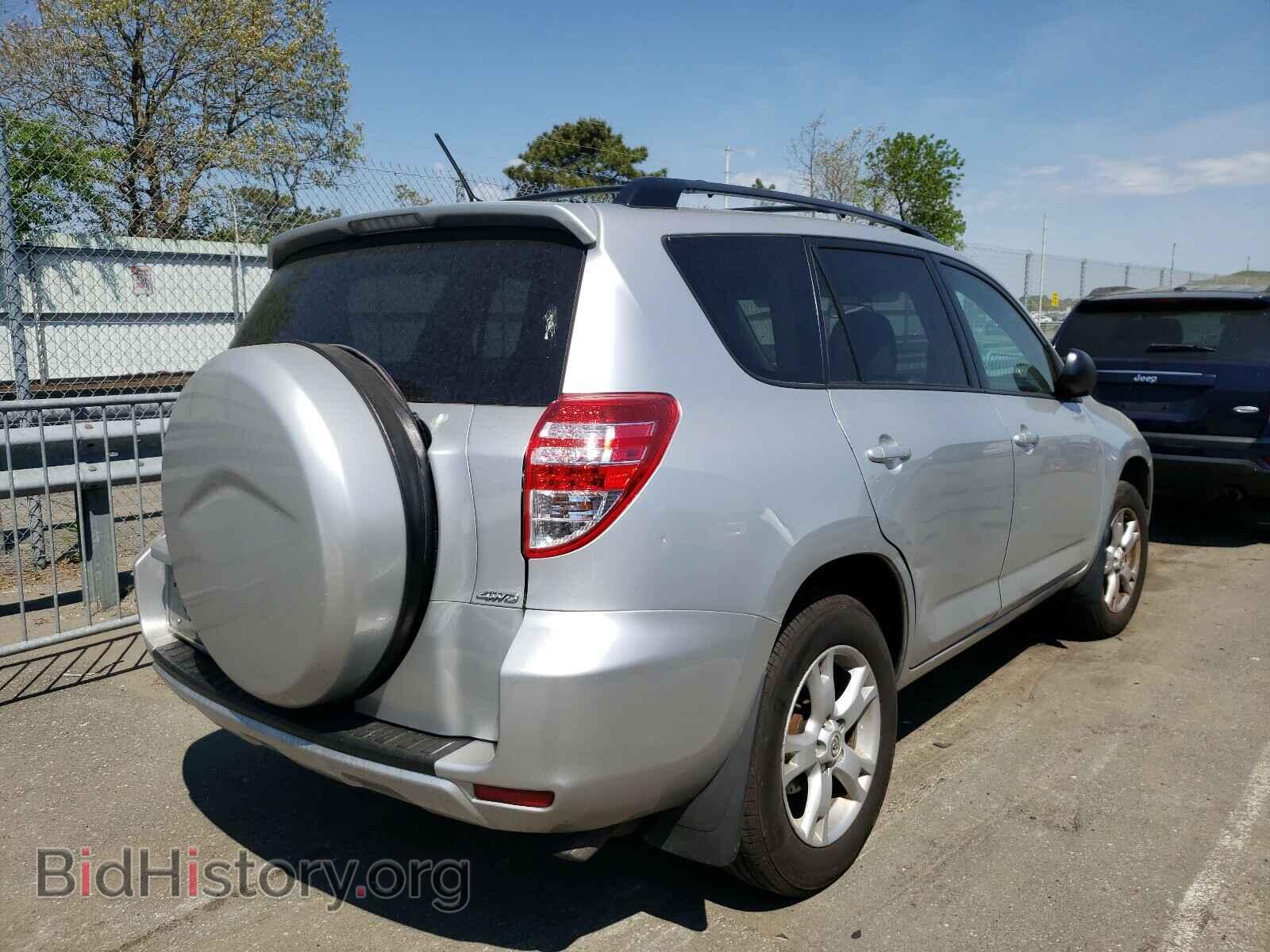 2011 TOYOTA RAV4 - VIN: 2T3BF4DV7BW104732 - Photo 4