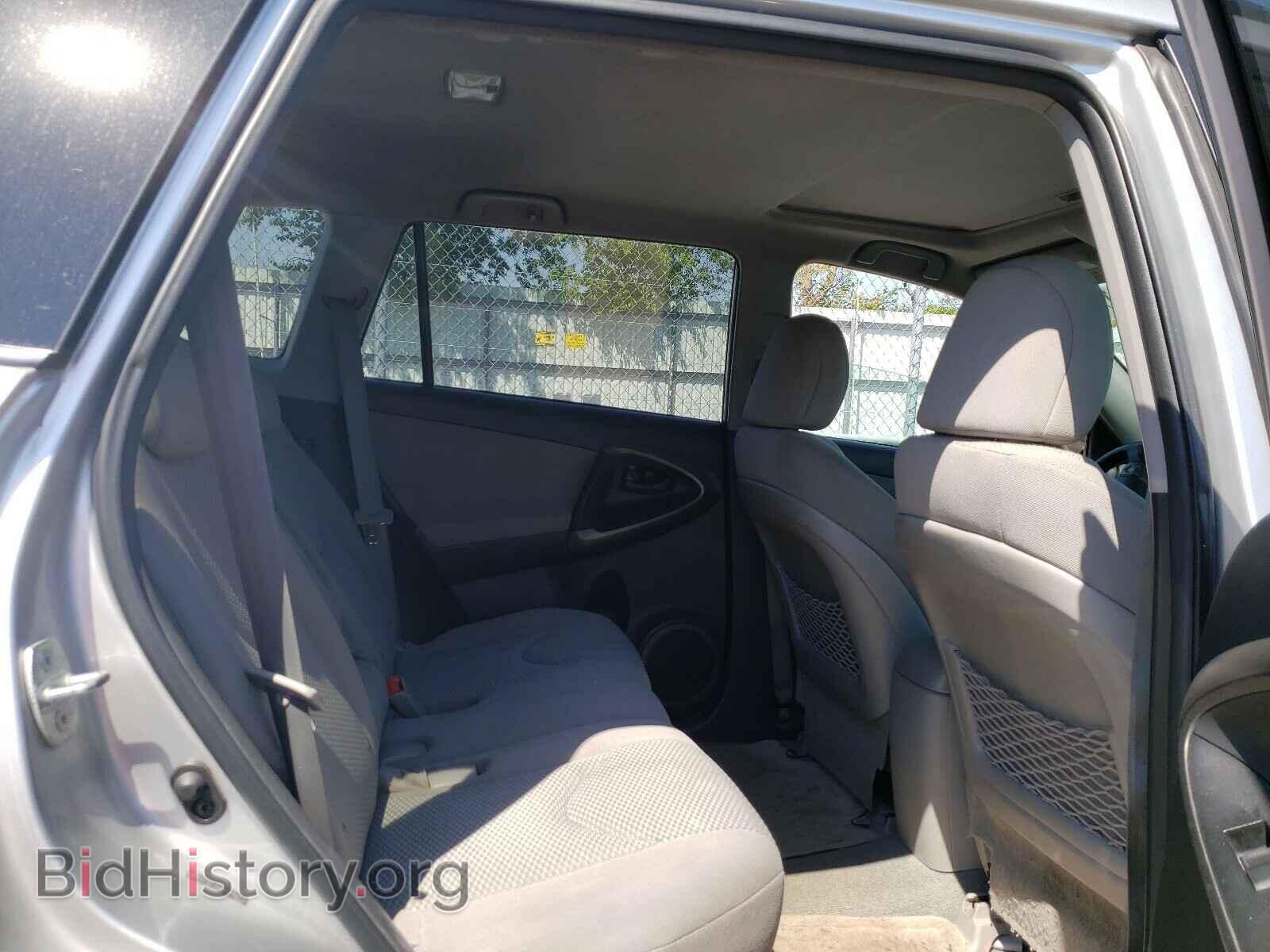 2011 TOYOTA RAV4 - VIN: 2T3BF4DV7BW104732 - Photo 6