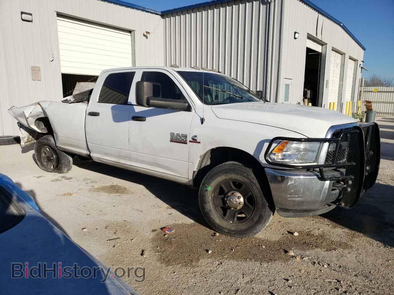 2015 RAM All Models - VIN: 3C6UR5HL4FG611602 - Photo 4