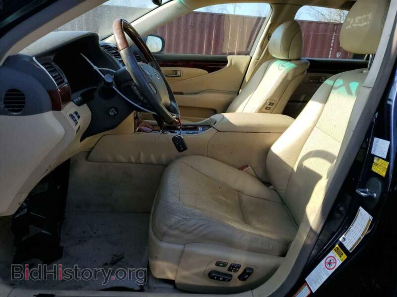 2007 Lexus LS460 (VIN JTHBL46F975013117) — photo 7 of 13
