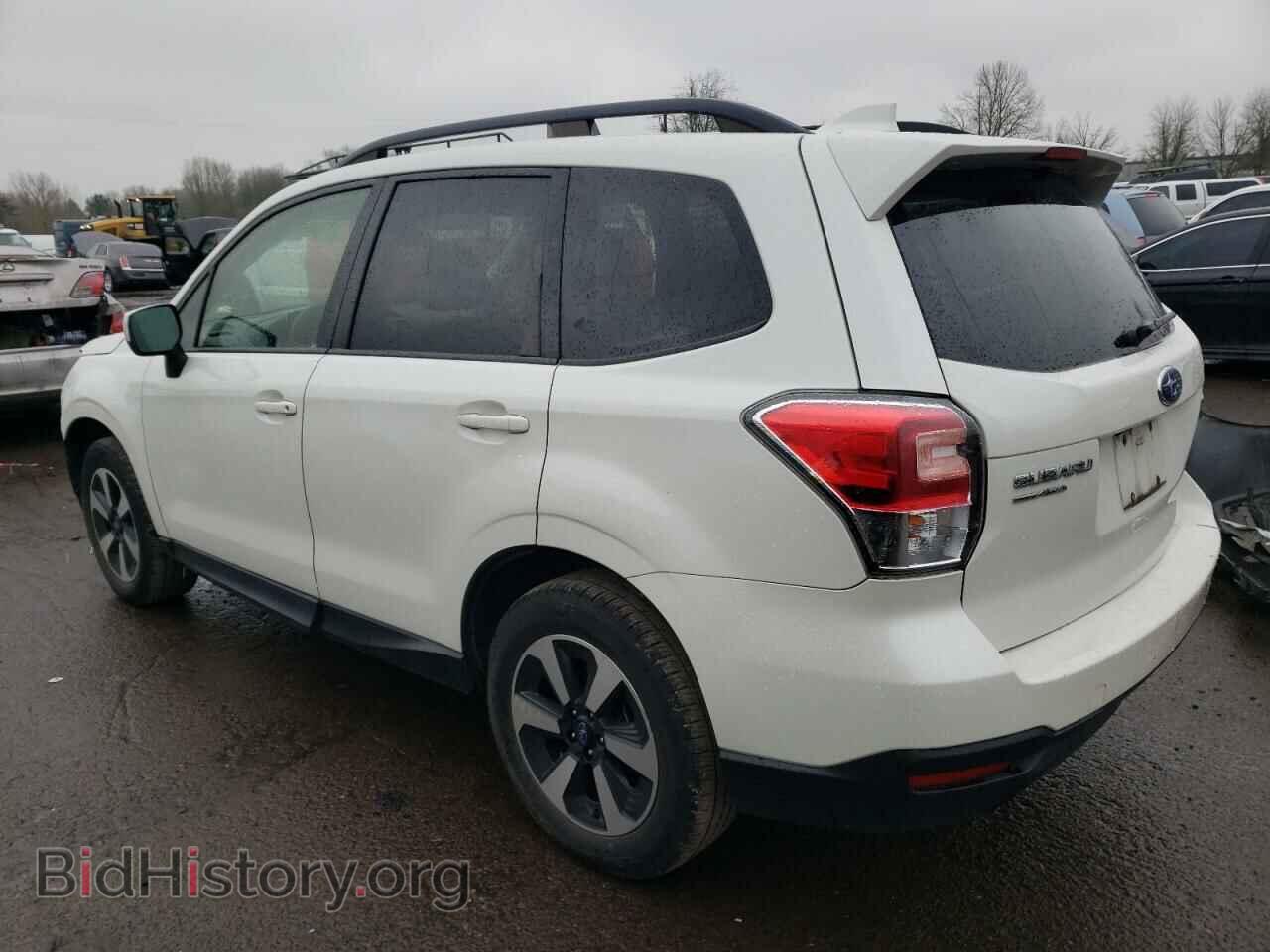 2017 SUBARU FORESTER - VIN: JF2SJAEC3HH803396 - Фото 2