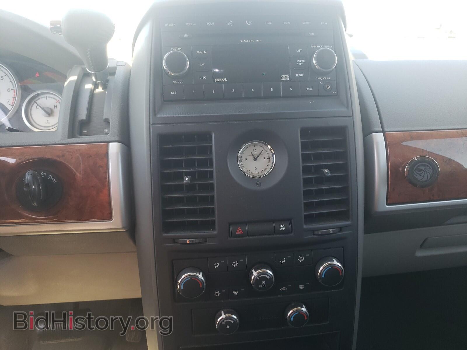 2008 CHRYSLER MINIVAN - VIN: 2A8HR54P48R819004 - Фото 9