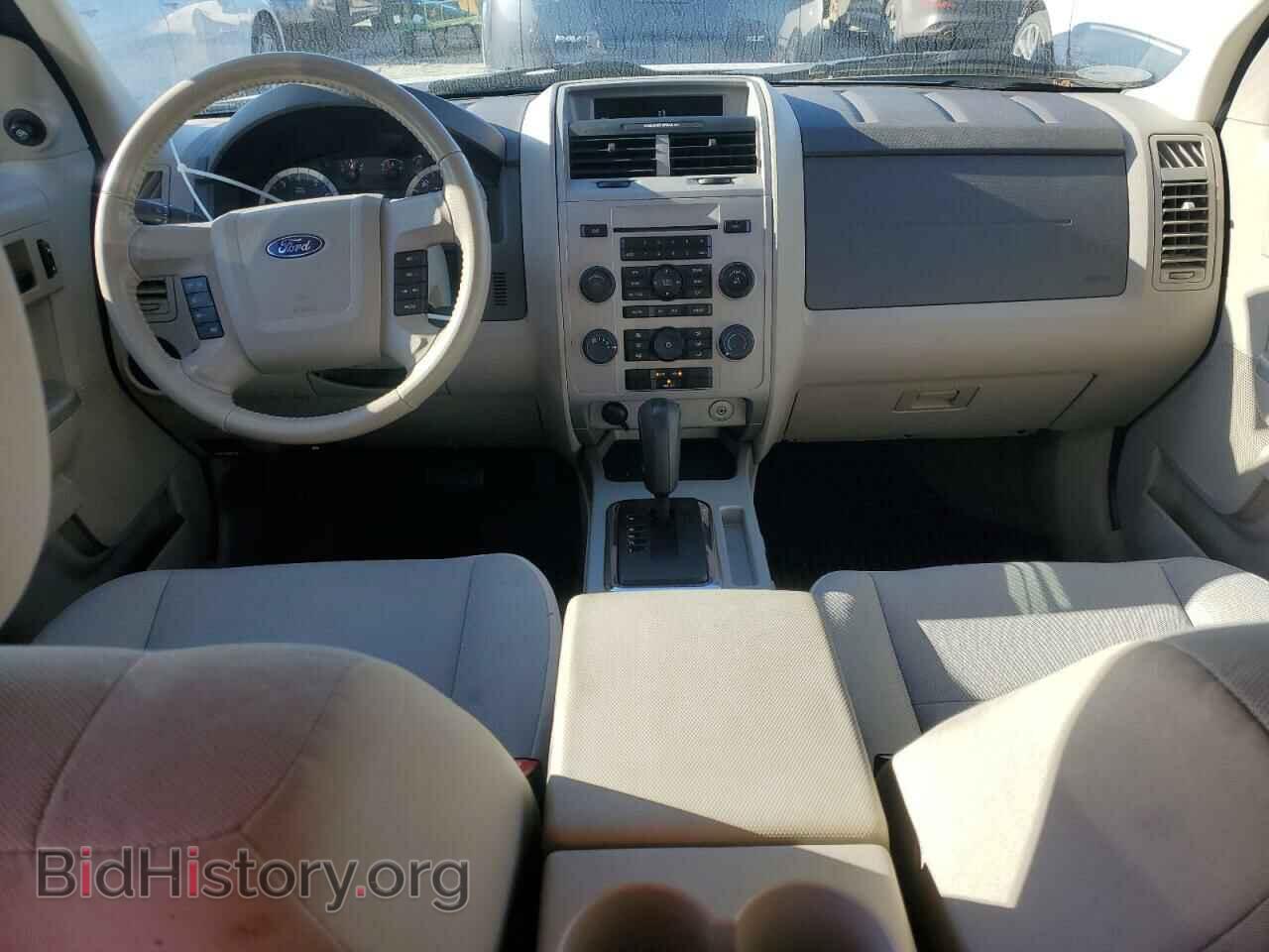2011 FORD ESCAPE - VIN: 1FMCU9D77BKA37370 - Фото 8