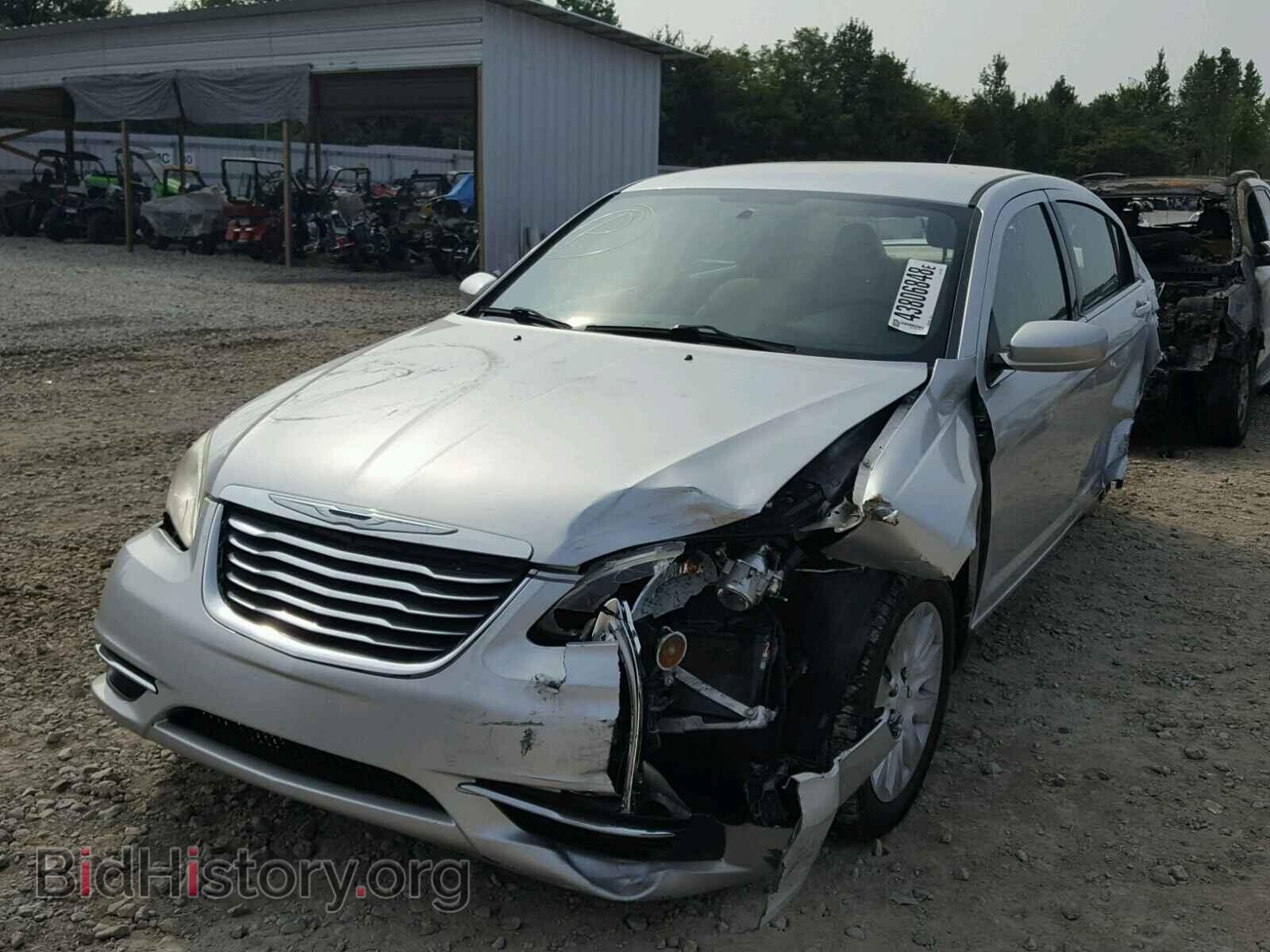 2011 CHRYSLER 200 - VIN: 1C3BC4FG5BN531992 - Фото 2