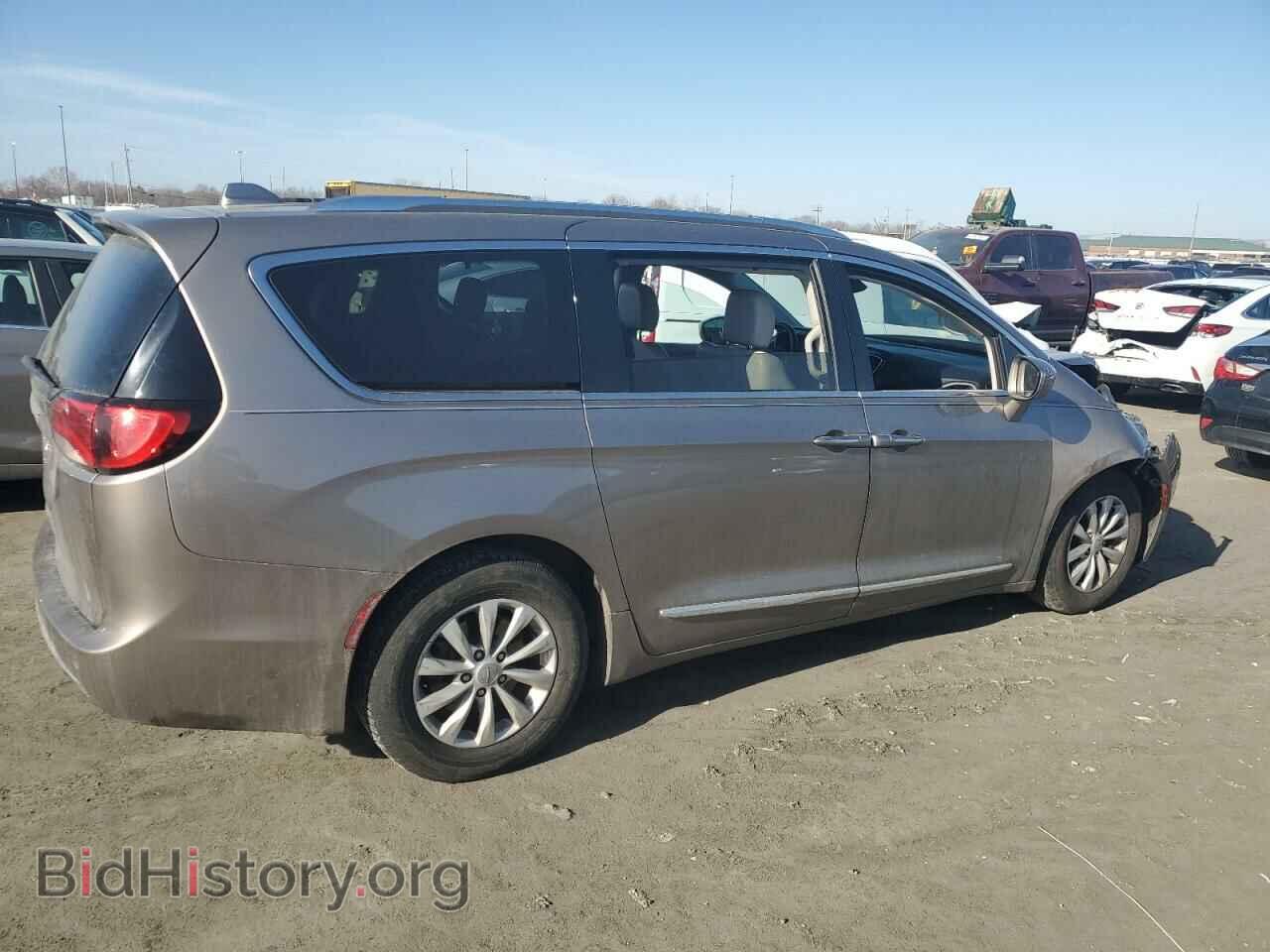2018 CHRYSLER PACIFICA - VIN: 2C4RC1BG0JR212337 - Photo 3