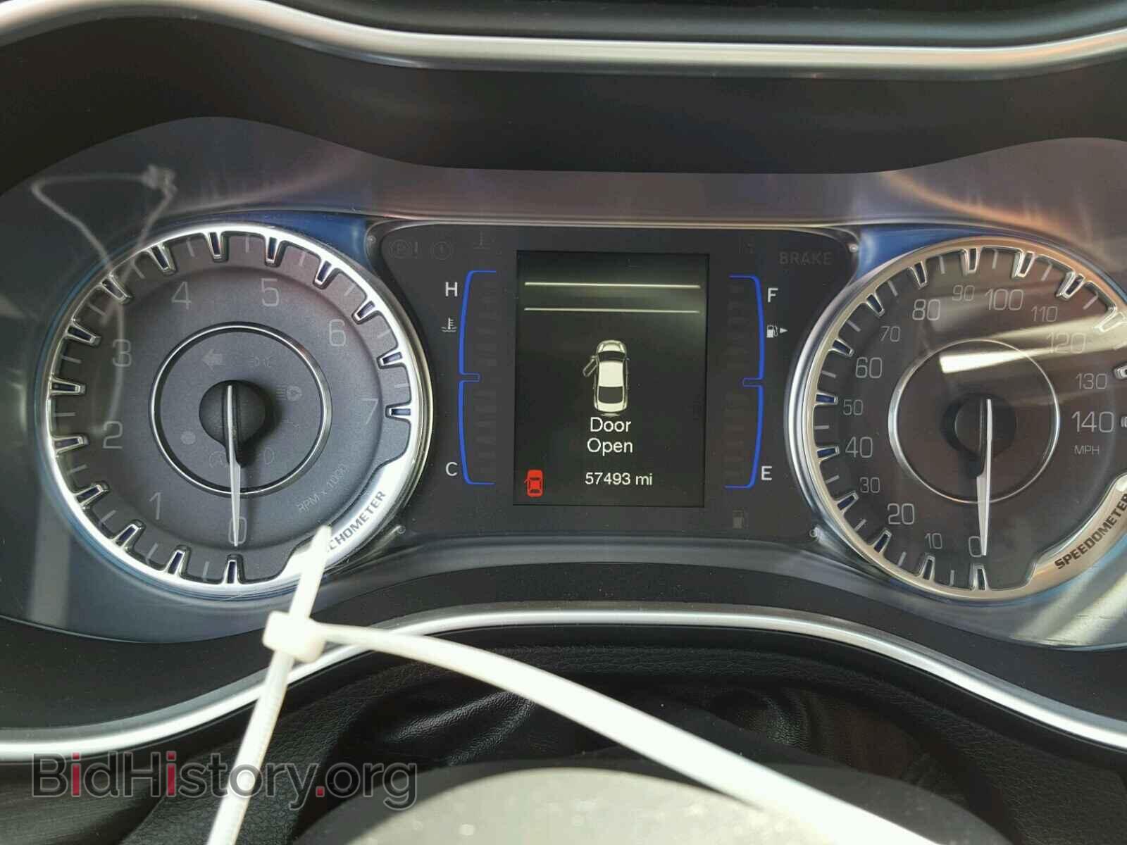2016 CHRYSLER 200 - VIN: 1C3CCCABXGN127832 - Фото 8