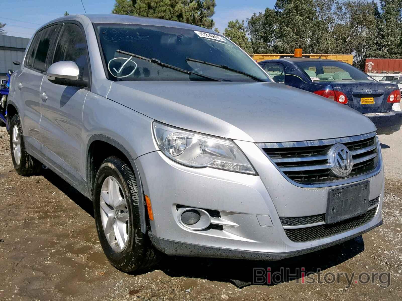 Photo WVGAV7AX4BW002047 - VOLKSWAGEN TIGUAN S 2011