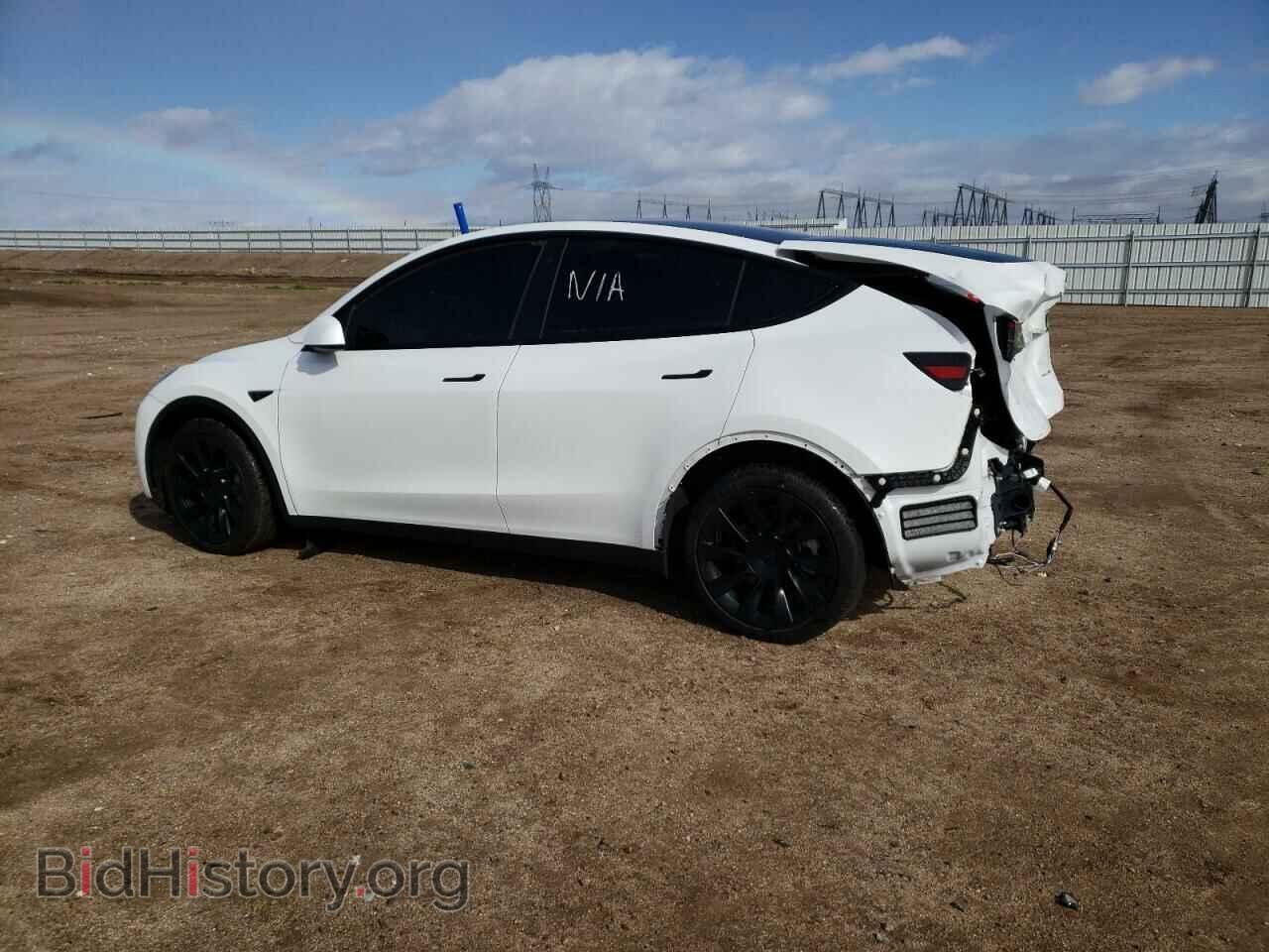 2022 TESLA MODEL Y - VIN: 7SAYGDEE7NF373381 - Photo 2