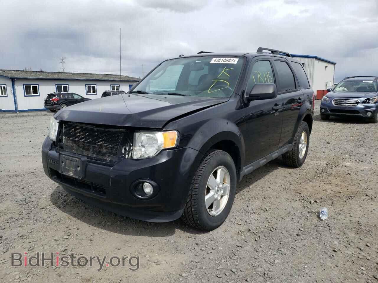 2011 FORD ESCAPE - VIN: 1FMCU9D76BKB17775 - Фото 2