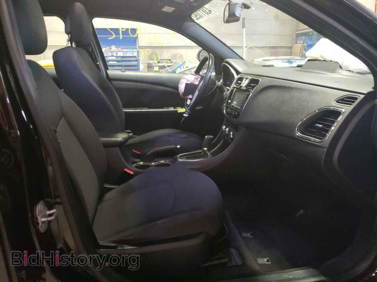 2012 CHRYSLER 200 - VIN: 1C3CCBBG1CN297818 - Фото 5