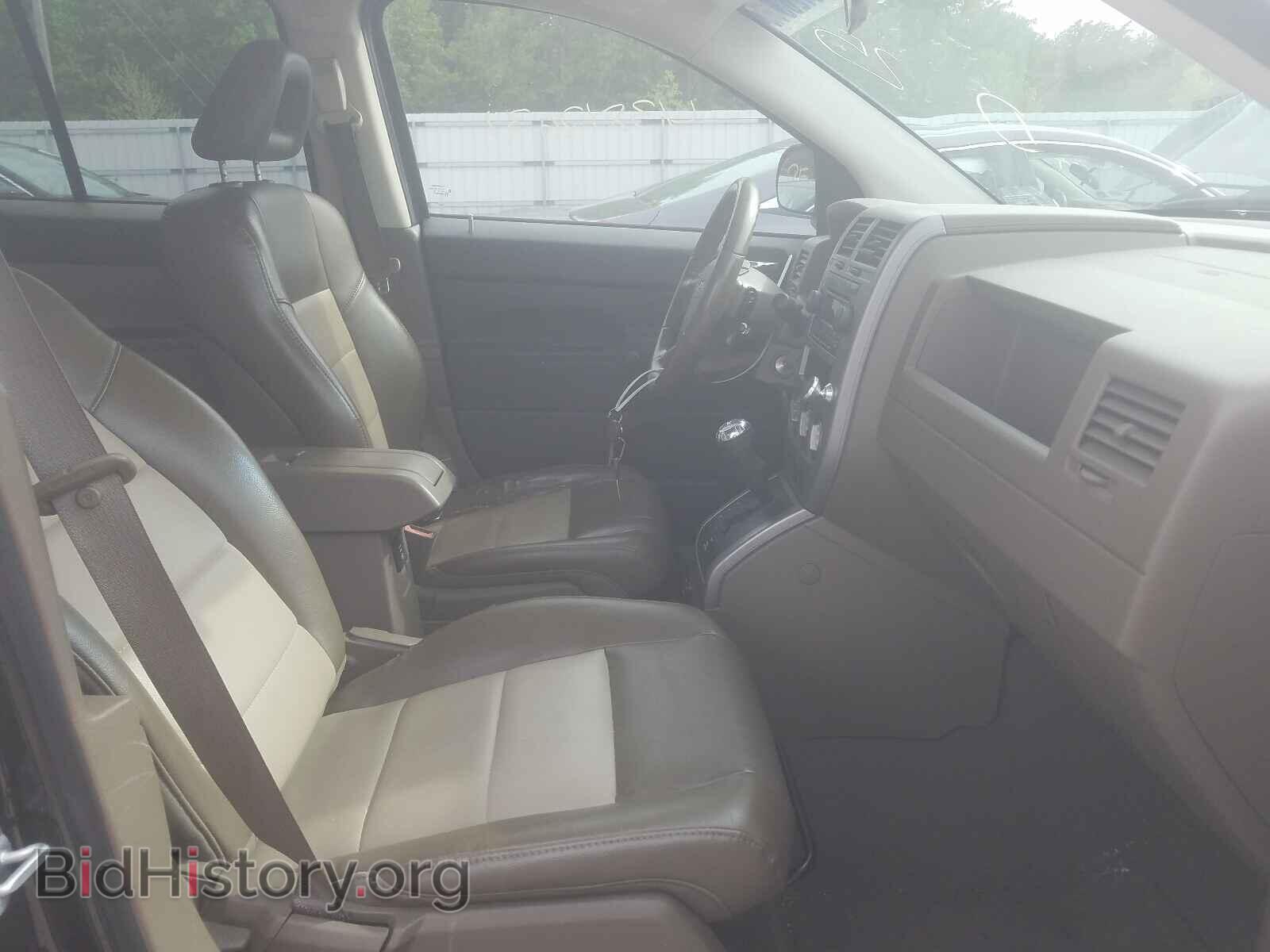 2007 JEEP COMPASS - VIN: 1J8FT57WX7D177577 - Фото 5