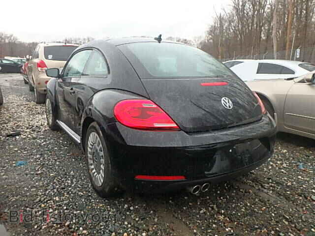 2013 VOLKSWAGEN BEETLE - VIN: 3VWJP7AT8DM683096 - Фото 3