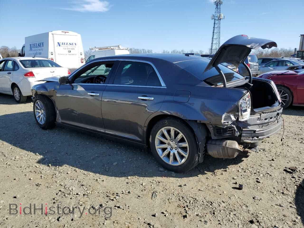 2013 CHRYSLER 300 - VIN: 2C3CCAET2DH670832 - Фото 2
