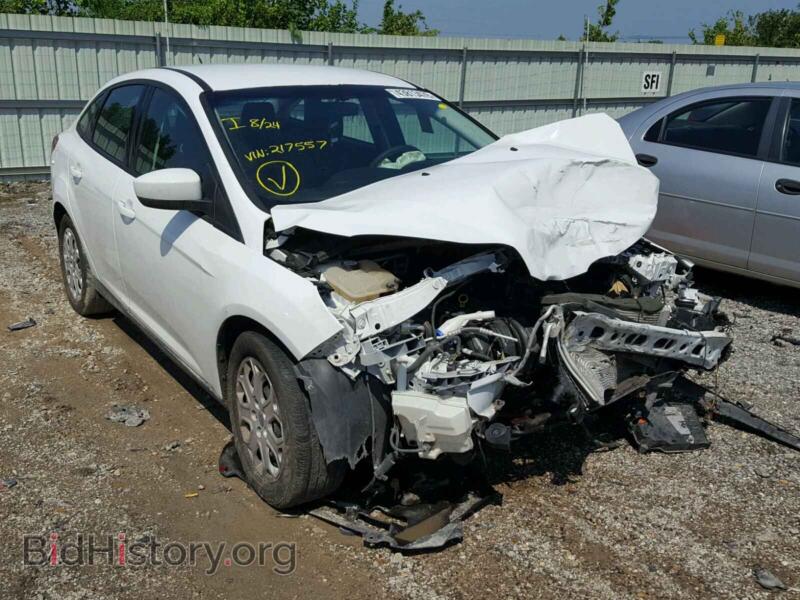 2012 Ford FOCUS Focus SE (VIN 1FAHP3F21CL217557) — photo 1 of 10, Copart, damage: front end