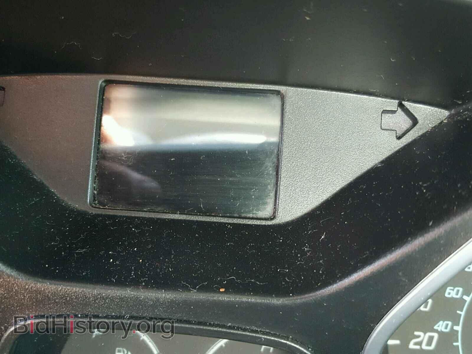 2012 Ford FOCUS (VIN 1FAHP3F21CL217557) — photo 8 of 10