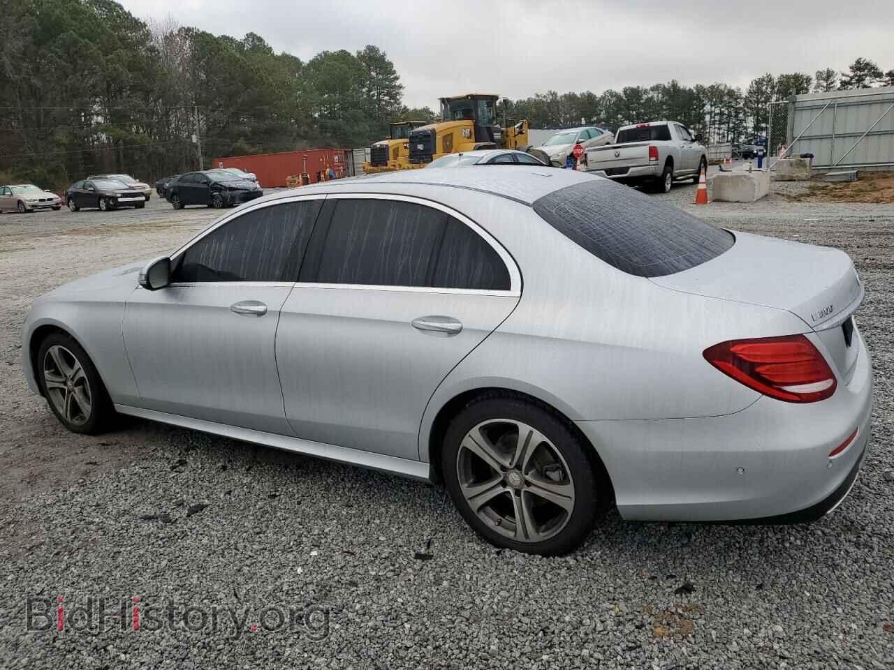 2017 MERCEDES-BENZ E-CLASS - VIN: WDDZF4KB3HA202449 - Фото 2