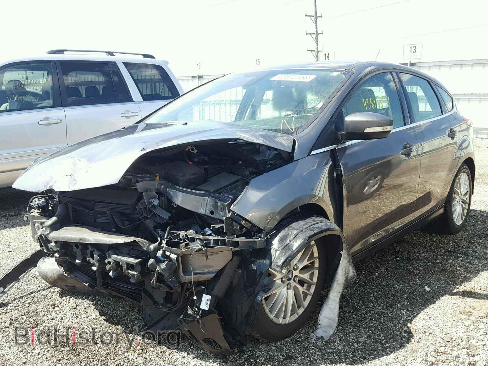 2012 Ford FOCUS (VIN 1FAHP3M28CL239607) — фото 2 из 10