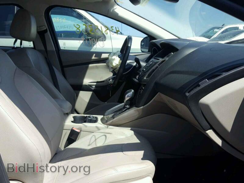 2012 Ford FOCUS (VIN 1FAHP3M28CL239607) — фото 5 из 10