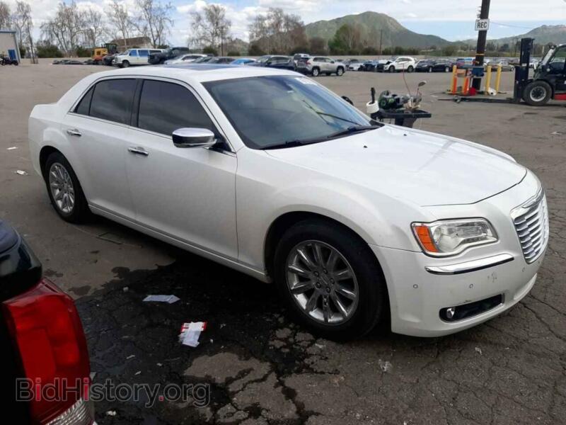 2012 Chrysler 300 (VIN 2C3CCACG5CH207829) — фото 4 из 12