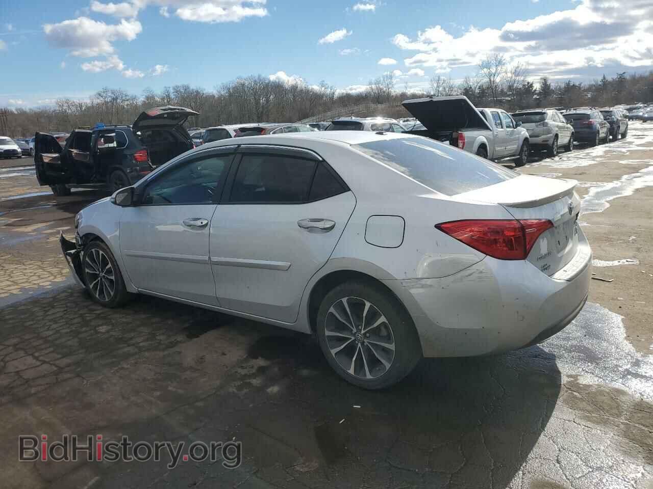 2018 TOYOTA COROLLA - VIN: 5YFBURHE9JP800983 - Photo 2