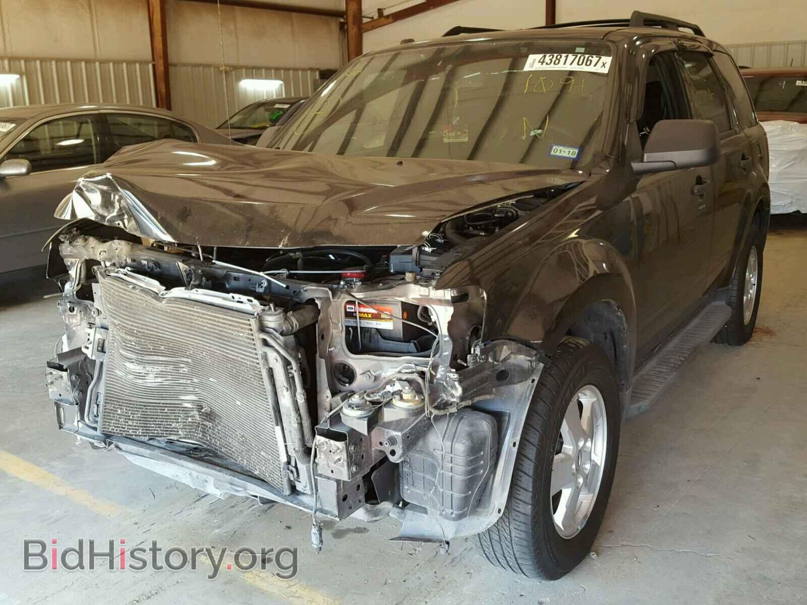 2011 FORD ESCAPE - VIN: 1FMCU0D78BKC01091 - Фото 2