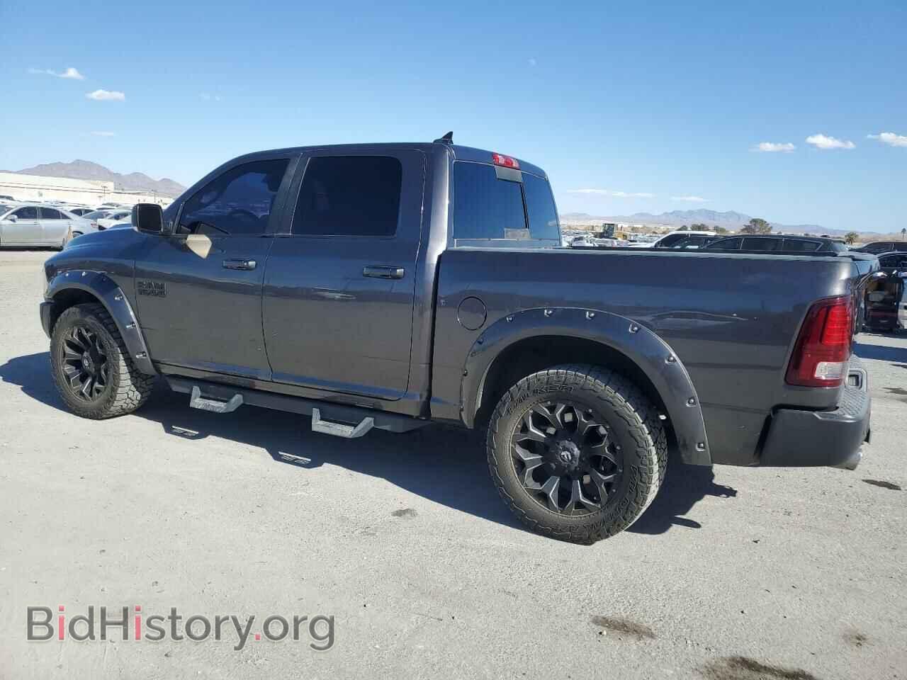 2017 RAM 1500 - VIN: 1C6RR7YT4HS572930 - Фото 2