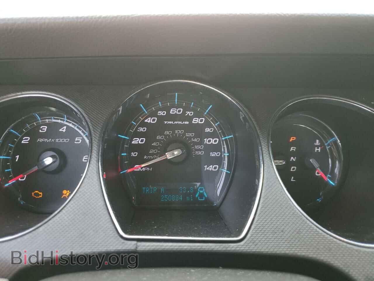 2011 FORD TAURUS - VIN: 1FAHP2DW0BG187524 - Фото 9