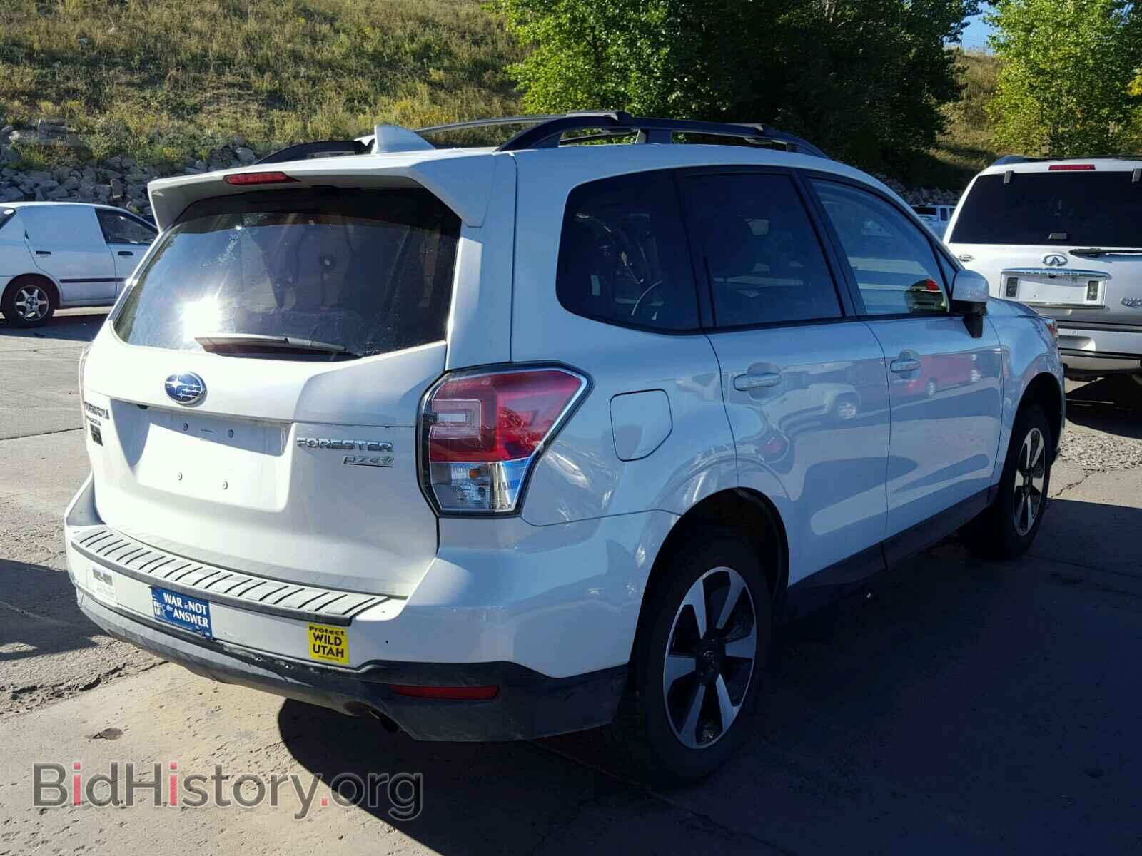 2017 SUBARU FORESTER - VIN: JF2SJAGC8HH811488 - Photo 4