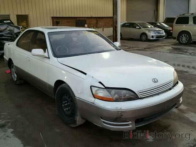 Photo JT8BF12G9T0153406 - LEXUS ES300 1996