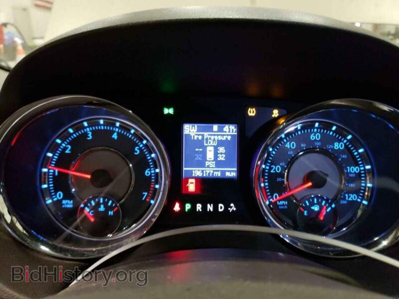2011 Chrysler MINIVAN (VIN 2A4RR5DG8BR704726) — photo 9 of 13