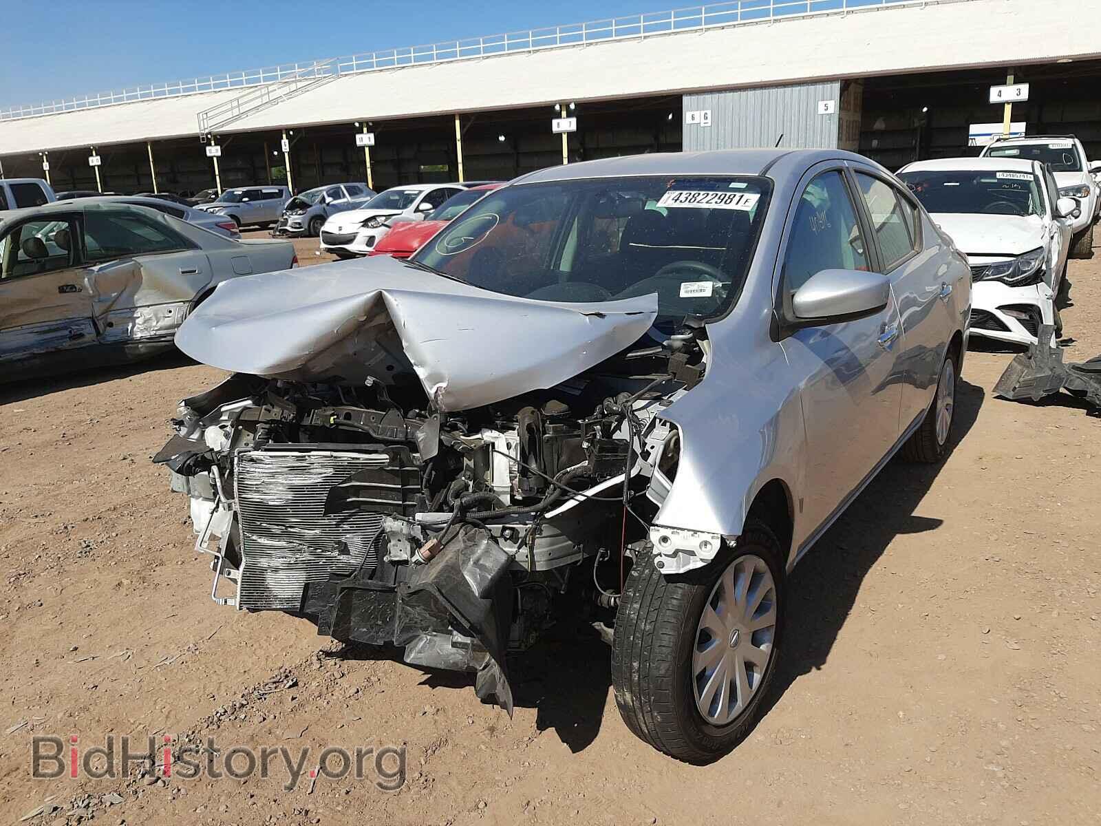 2019 NISSAN VERSA - VIN: 3N1CN7AP3KL852774 - Photo 2