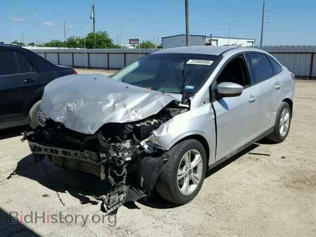 2012 Ford FOCUS (VIN 1FAHP3F27CL385977) — фото 2 из 10