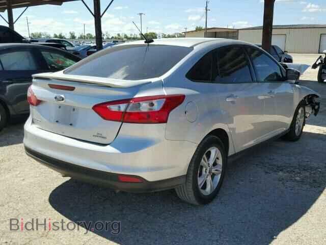 2012 Ford FOCUS (VIN 1FAHP3F27CL385977) — фото 4 из 10