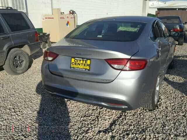 2015 CHRYSLER 200 - VIN: 1C3CCCAB3FN719295 - Photo 4