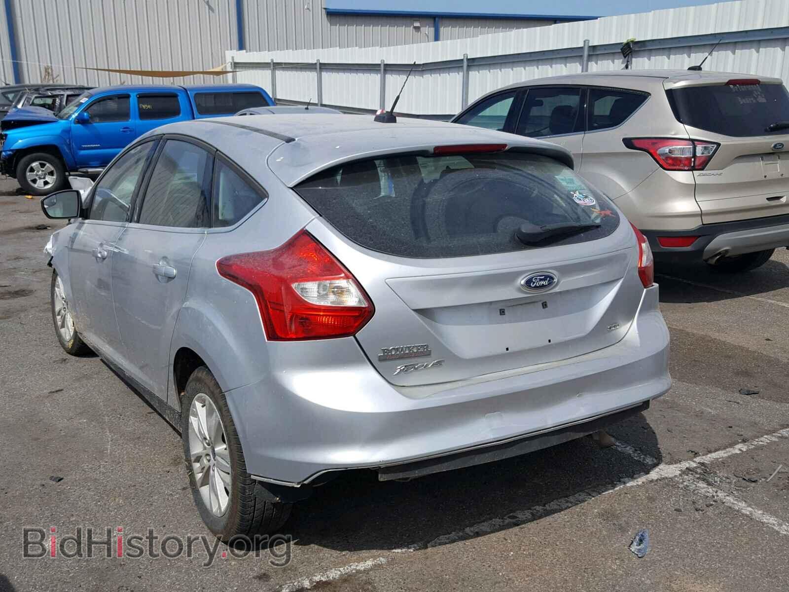 2012 Ford FOCUS (VIN 1FAHP3M28CL333485) — фото 3 из 10