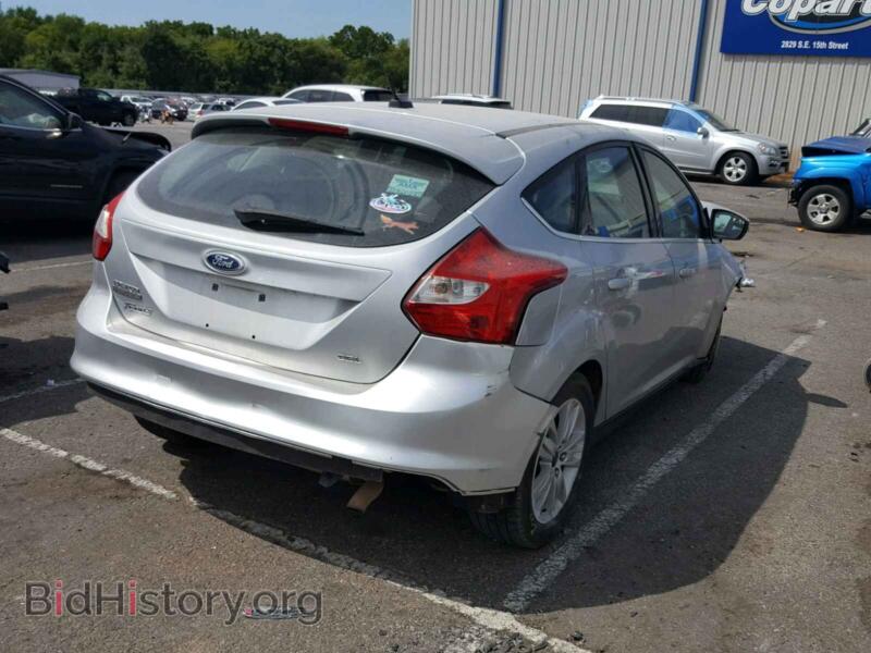 2012 Ford FOCUS (VIN 1FAHP3M28CL333485) — фото 4 из 10