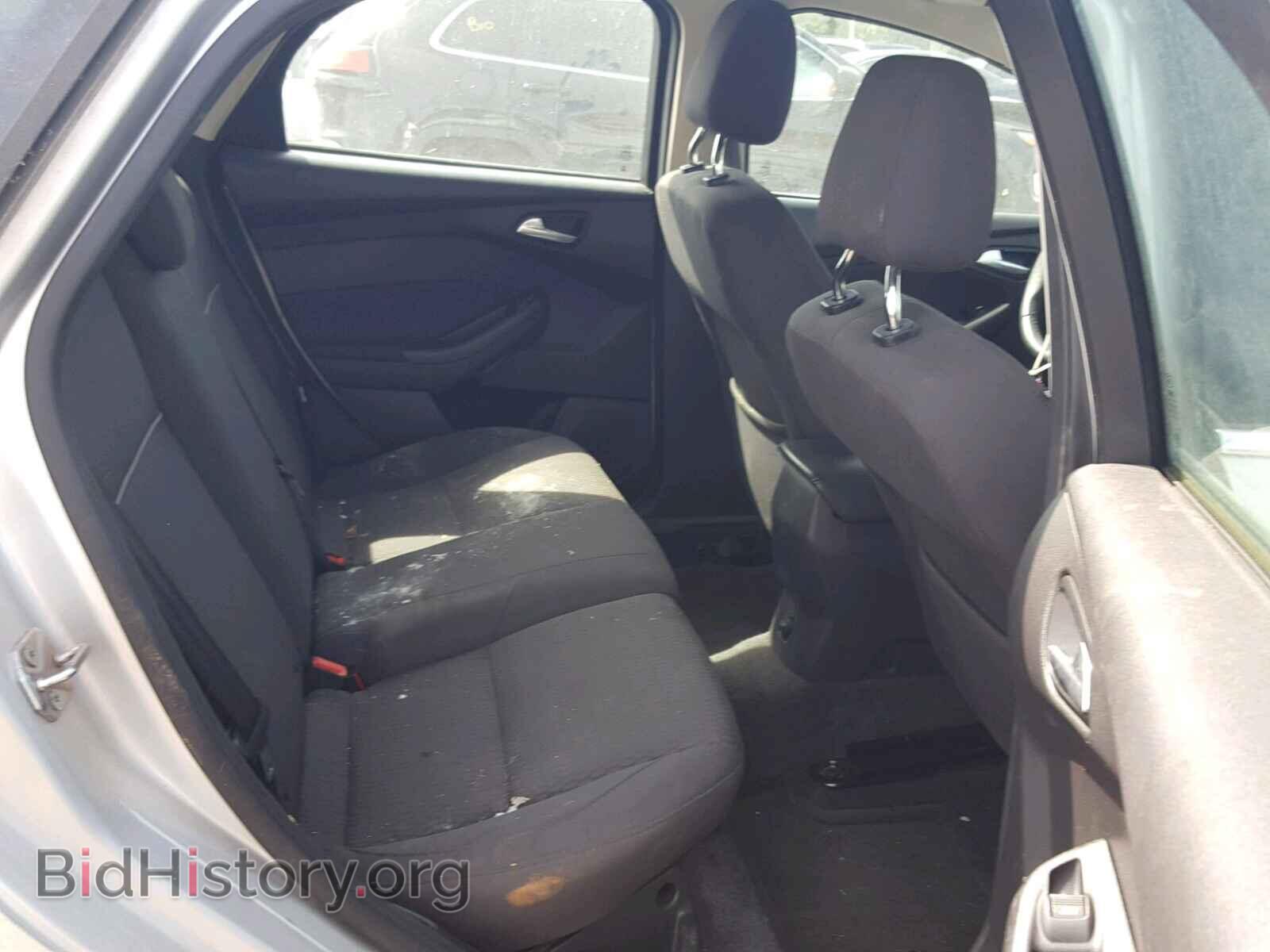 2012 Ford FOCUS (VIN 1FAHP3M28CL333485) — фото 6 из 10