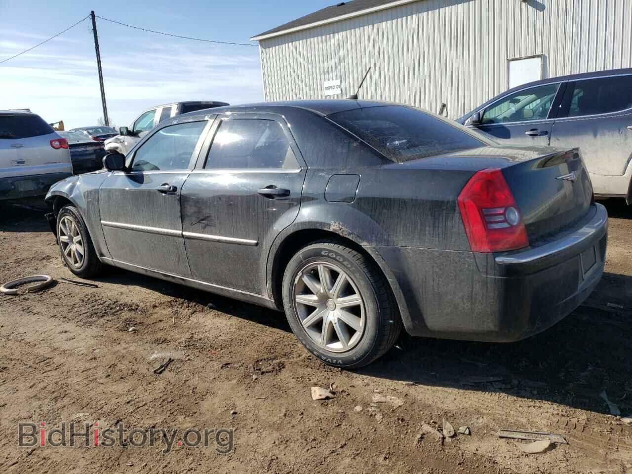 2008 CHRYSLER 300 - VIN: 2C3KA33G78H242120 - Фото 2