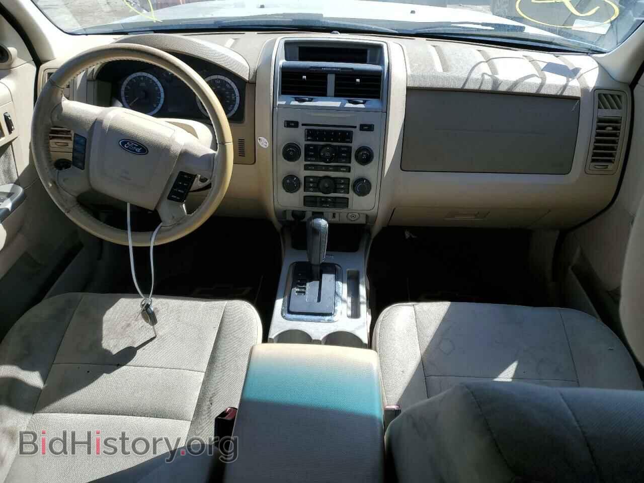 2011 FORD ESCAPE - VIN: 1FMCU9DG2BKB19975 - Фото 8