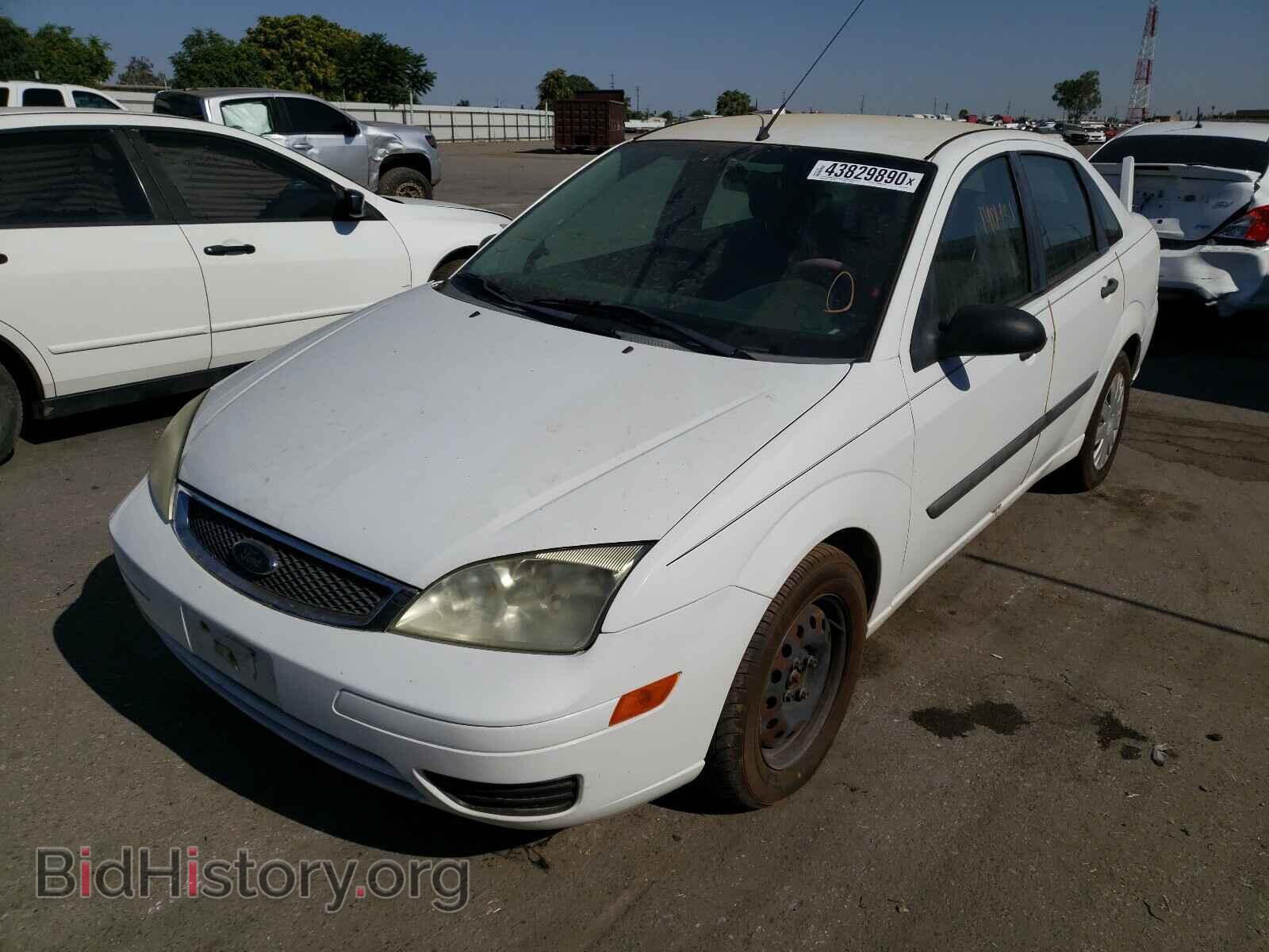 2007 FORD FOCUS - VIN: 1FAFP34N27W302092 - Фото 2