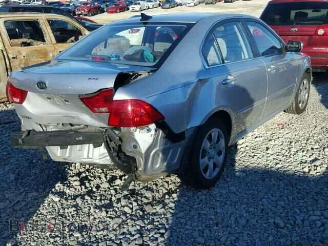 2009 KIA OPTIMA - VIN: KNAGE228495359430 - Фото 4