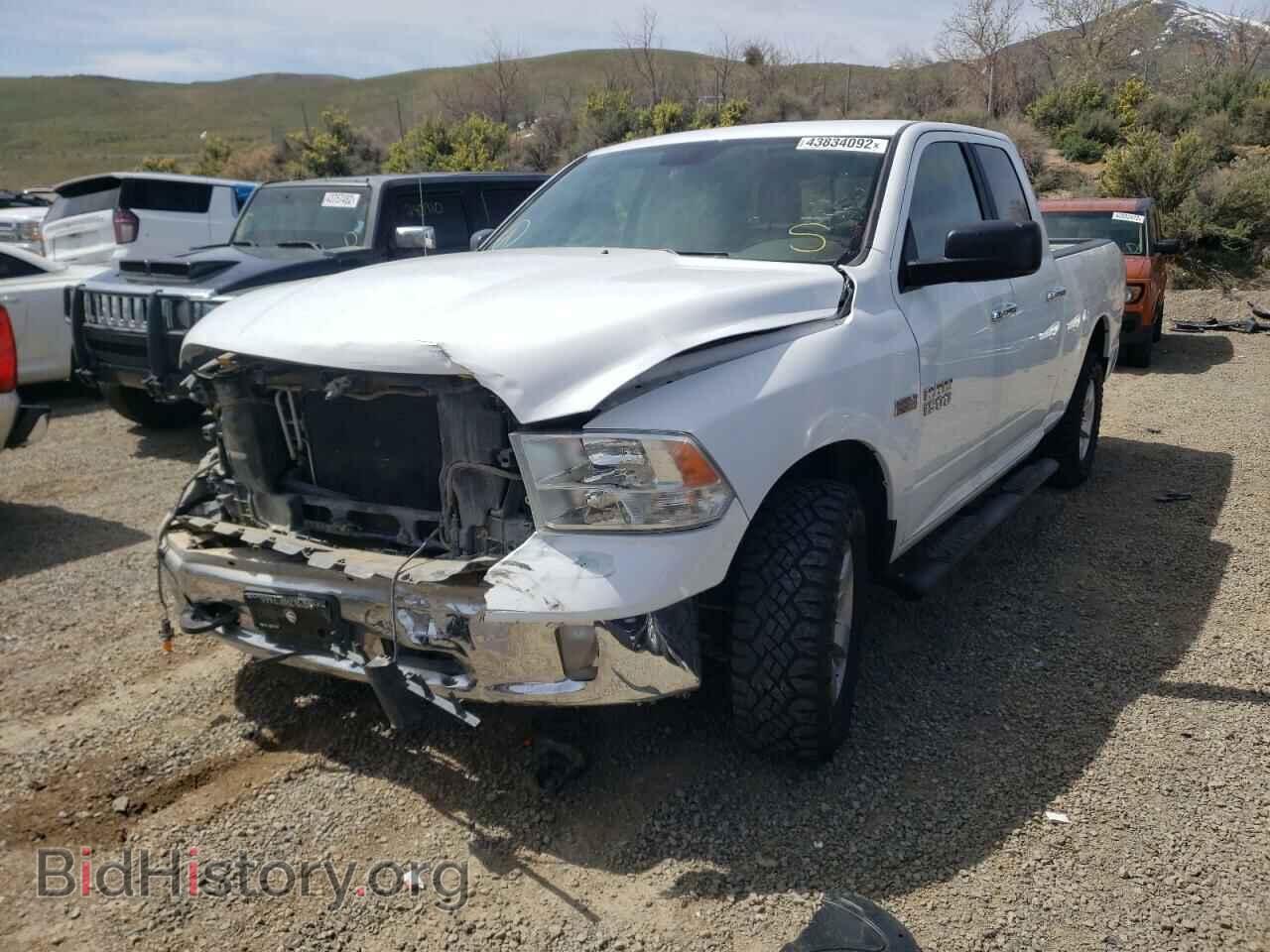 2018 RAM 1500 - VIN: 1C6RR7GT3JS318844 - Photo 2