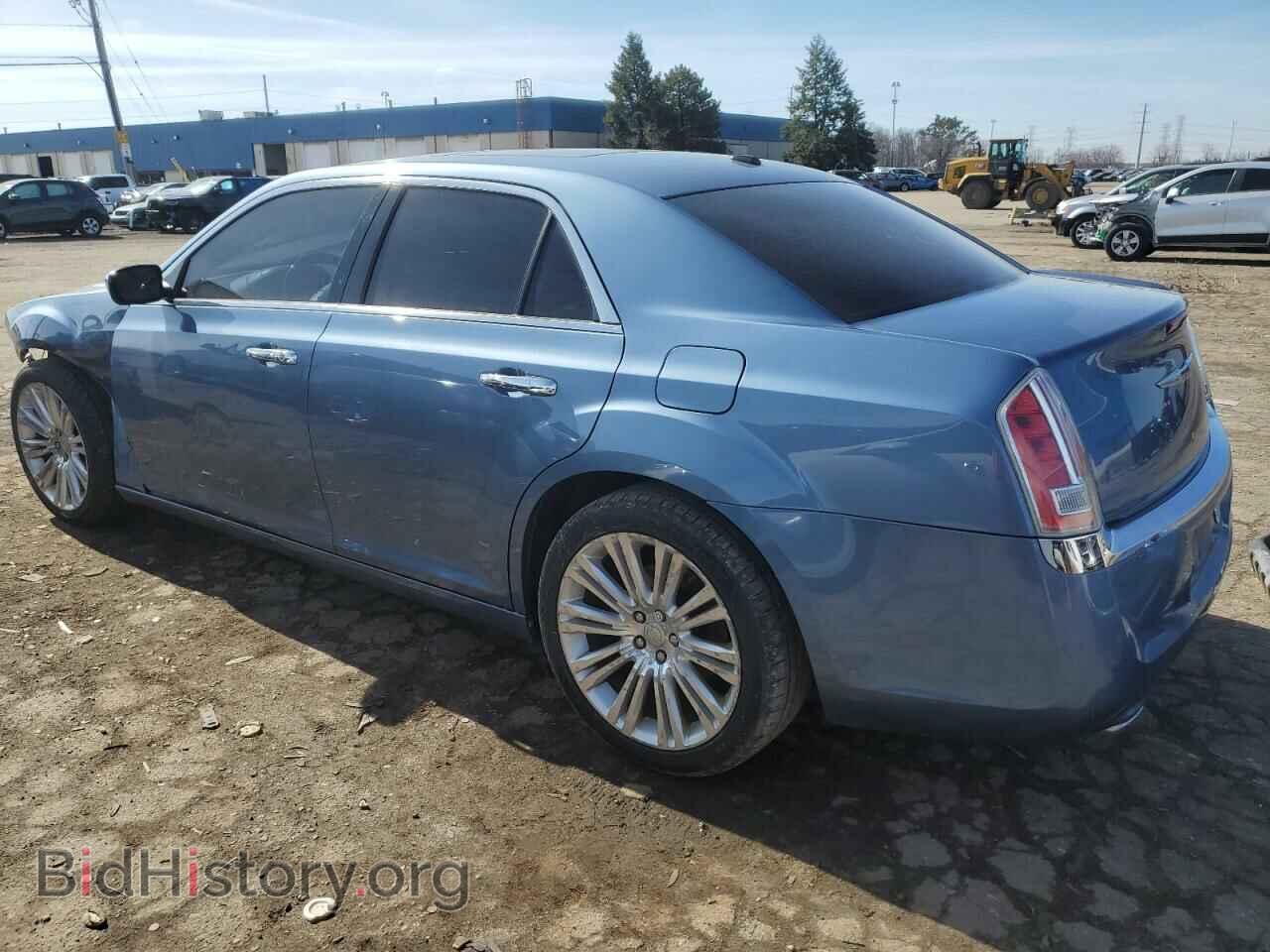 2011 CHRYSLER 300 - VIN: 2C3CA6CT9BH598451 - Фото 2