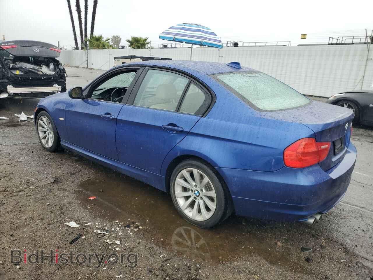 2011 BMW 3 SERIES - VIN: WBAPH7C53BE674203 - Фото 2