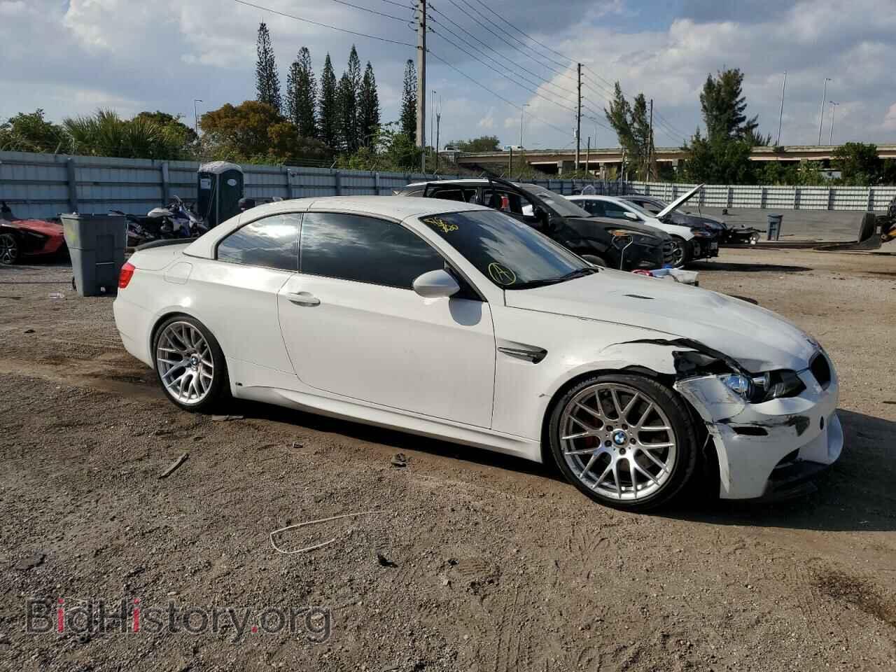 2011 BMW M3 - VIN: WBSDX9C52BE585011 - Фото 4
